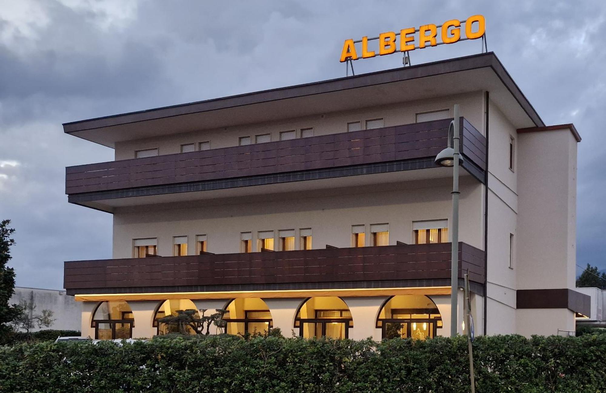 Albergo Ristorante Belvedere Thiene Extérieur photo